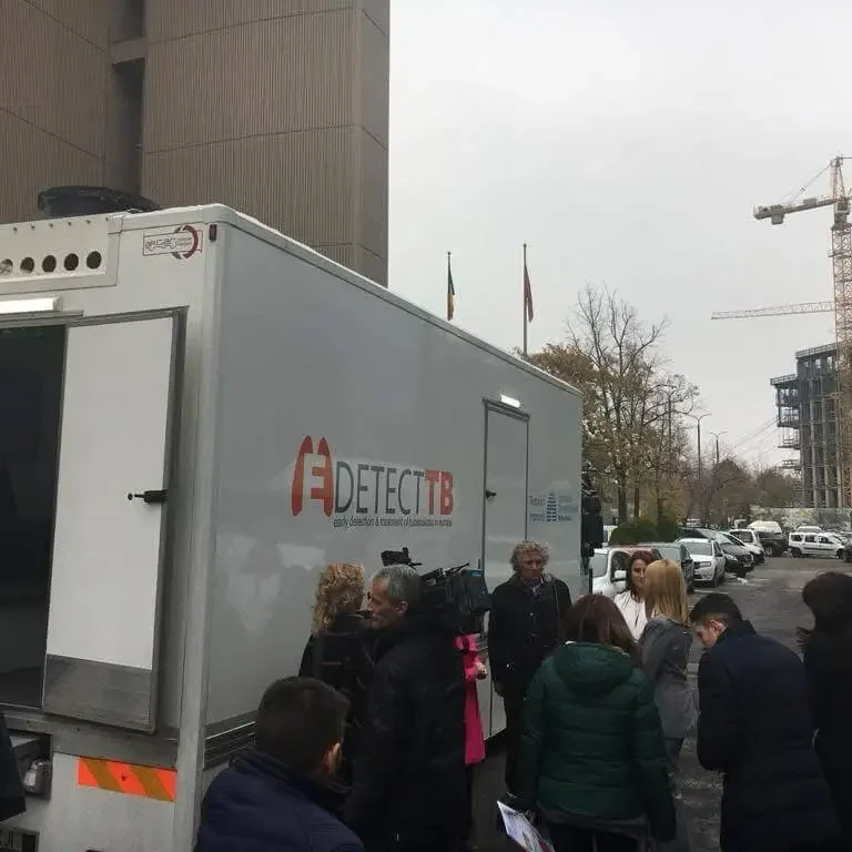Nasta-laborator-medical-pneumologie-proiecte-speciale-aficar-carosare-amenajari-autoutiliare-camioane-romania-3